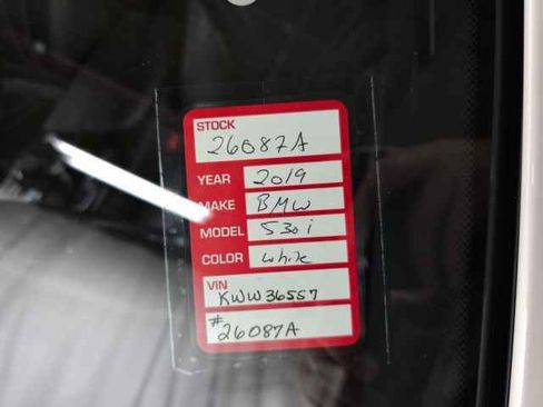 Used 2019 BMW 530i xDrive w/ Convenience Package image 37