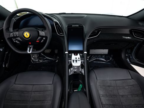 Used 2025 Ferrari Roma Spider image 16