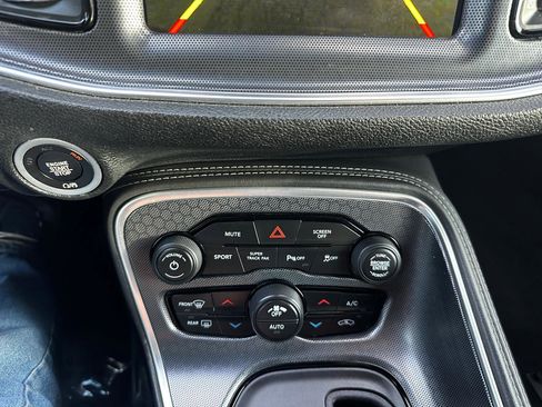 Used 2018 Dodge Challenger GT w/ Technology Group AWD/4WD image 14