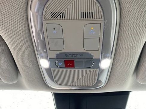 Used 2025 Hyundai Ioniq 5 SE image 38