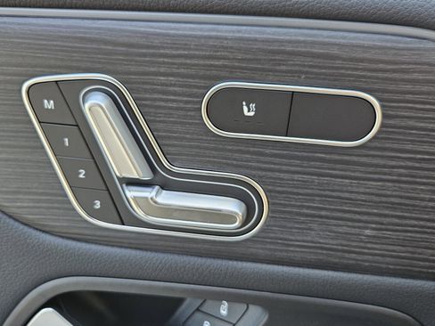 New 2025 Mercedes-Benz GLA 250 image 30