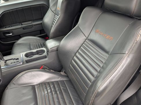 Used 2014 Dodge Challenger R/T RWD image 21