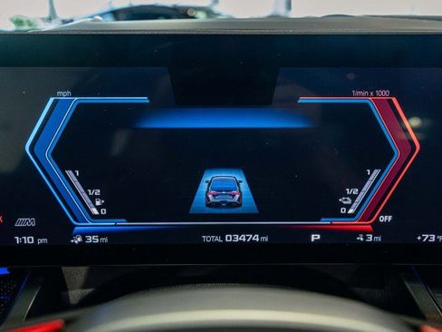 Used 2025 BMW M5 w/ Carbon Package image 25