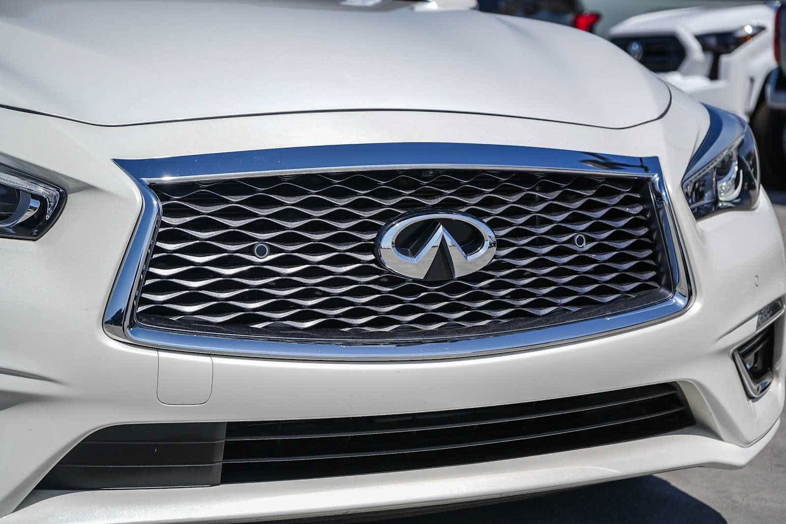Used 2024 INFINITI Q50 Luxe w/ Cargo Package RWD image 5