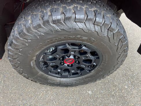 Used 2022 Toyota Tundra TRD Pro AWD/4WD image 15