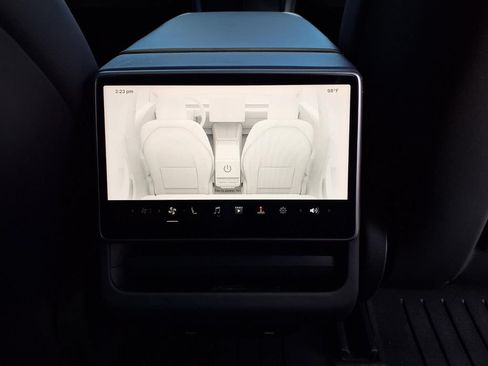 Used 2025 Tesla Model 3 Long Range RWD image 17