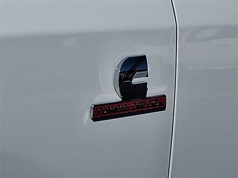 Used 2023 RAM 3500 Tradesman w/ Chrome Appearance Group image 32