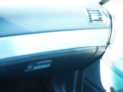 Used 2004 Ford Thunderbird image 21