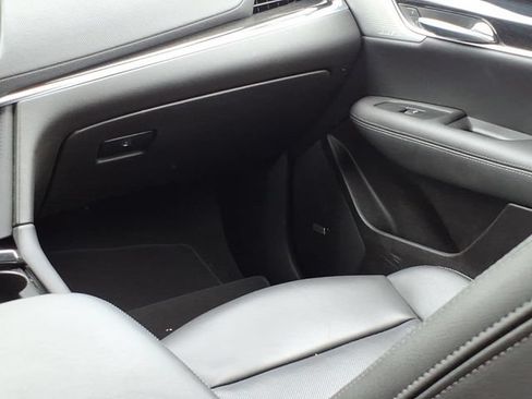 Used 2023 Cadillac XT5 Premium Luxury AWD/4WD image 10