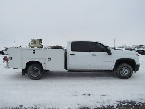 Used 2022 Chevrolet Silverado 3500 W/T w/ WT Convenience Package image 10
