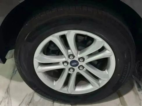 Used 2019 Ford Edge SEL FWD image 21