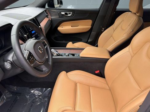 Certified 2024 Volvo XC60 B5 Ultimate w/ Protection Package Premier AWD/4WD image 5