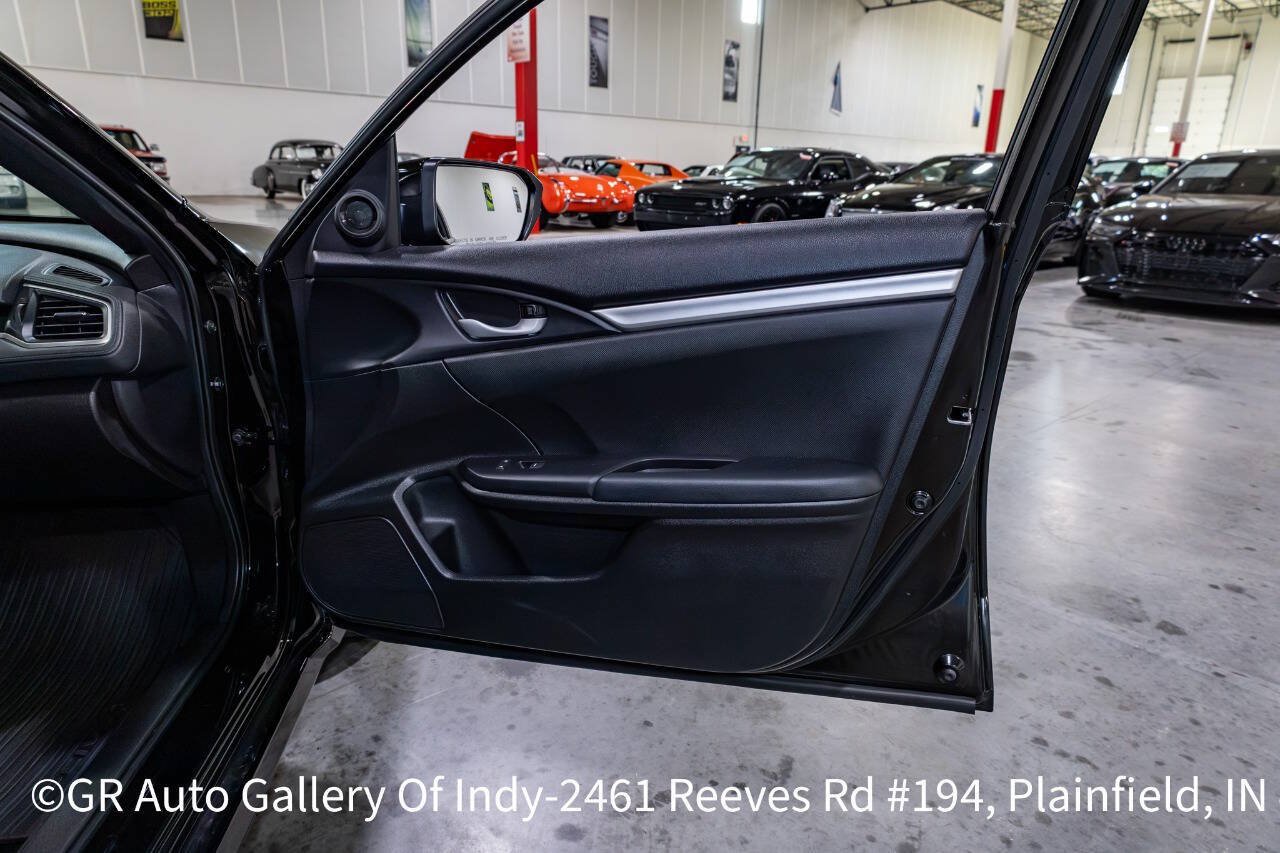Used 2020 Honda Civic Sport image 29