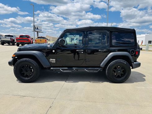 Used 2019 Jeep Wrangler Unlimited Sport S AWD/4WD image 30