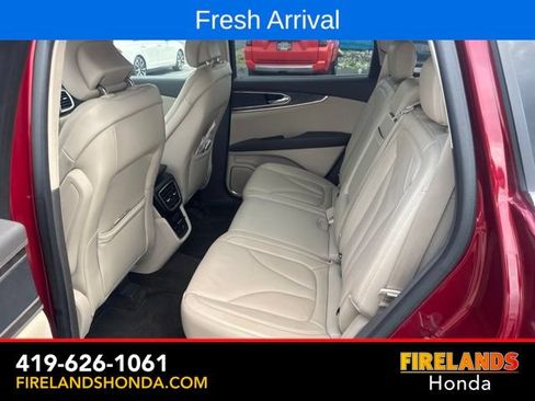 Used 2017 Lincoln MKX Select w/ Select Plus Package FWD image 31