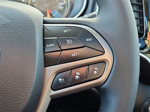 Used 2021 Jeep Cherokee Limited w/ Trailer Tow Group image 29