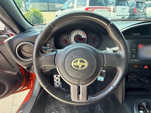 Used 2015 Scion FR-S RWD image 17