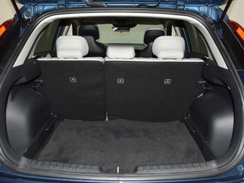Certified 2025 Kia Niro EX FWD image 28