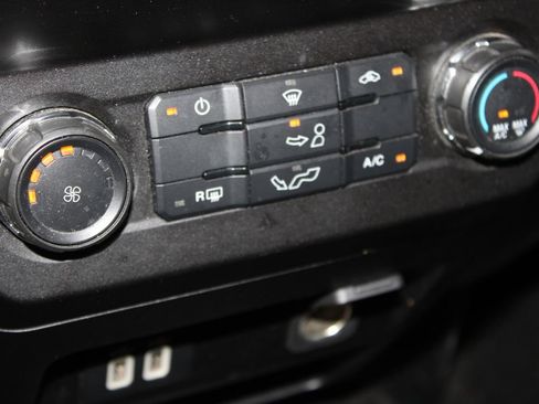 Used 2019 Ford F150 XLT w/ Equipment Group 301A Mid AWD/4WD image 27