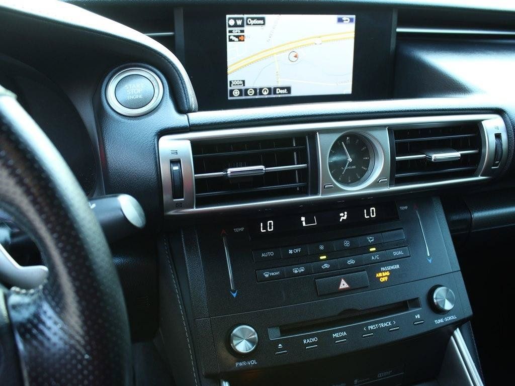 Used 2016 Lexus IS 200t w/ F Sport Package RWD image 28