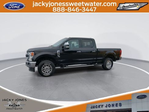 Certified 2022 Ford F350 XLT w/ XLT Premium Package image 4
