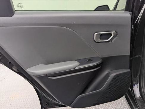 Used 2025 Kia K4 FWD image 16