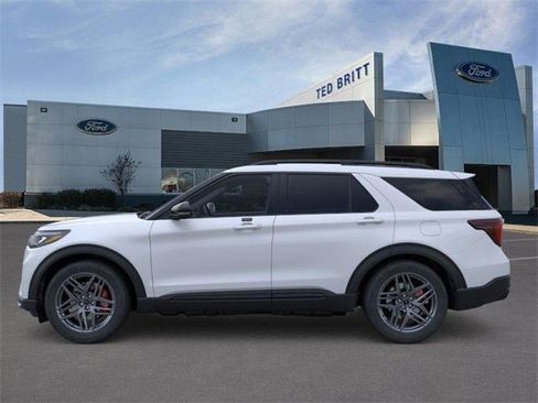 New 2026 Ford Explorer ST w/ Sun And Sound Package image 4