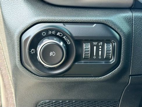 Used 2019 Jeep Wrangler Unlimited Rubicon AWD/4WD image 10