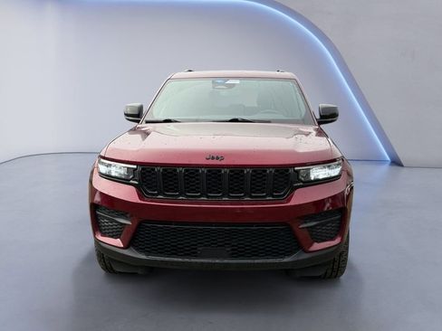 Certified 2023 Jeep Grand Cherokee Altitude image 9