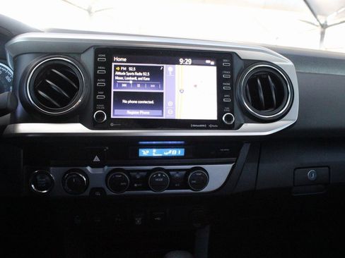 Certified 2023 Toyota Tacoma 4x4 Double Cab image 38