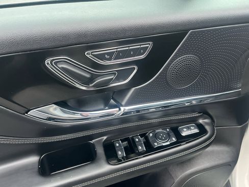 Used 2024 Lincoln Corsair Grand Touring image 30