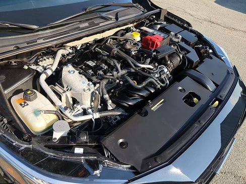 Used 2023 Nissan Sentra SR w/ Electronics Package FWD image 35