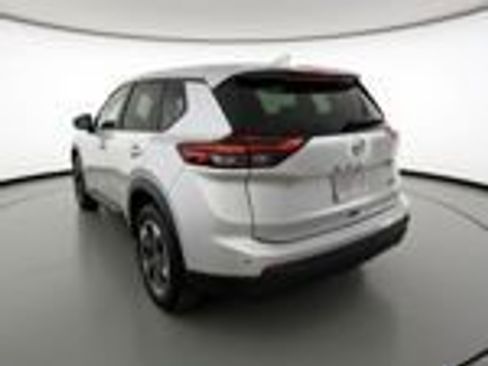 Used 2025 Nissan Rogue SV AWD/4WD image 5
