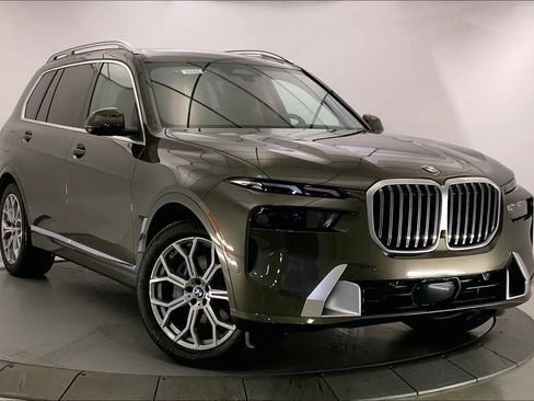 New 2026 BMW X7 xDrive40i w/ Premium Package image 11