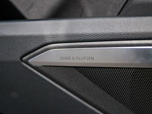 Used 2023 Audi e-tron Chronos w/ Chronos Package image 24