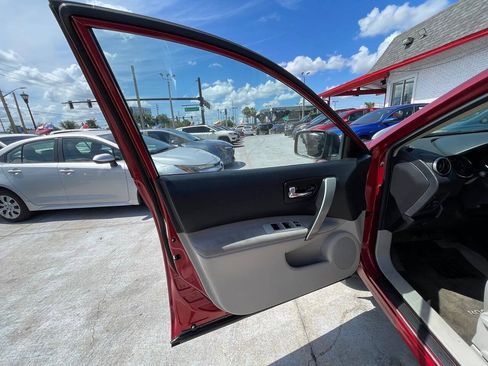 Used 2015 Nissan Rogue S FWD image 10