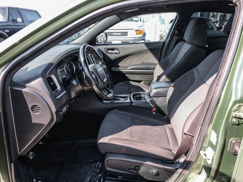 Used 2022 Dodge Charger SXT RWD image 21