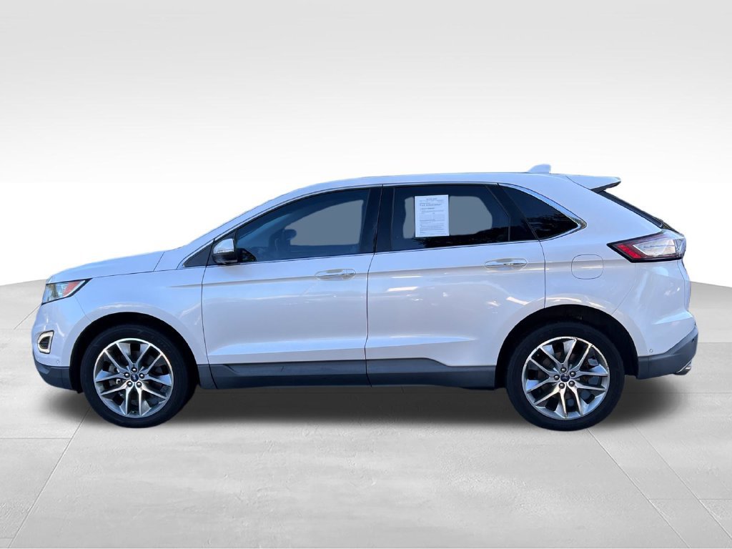 Used 2018 Ford Edge Titanium w/ Equipment Group 302A FWD image 8