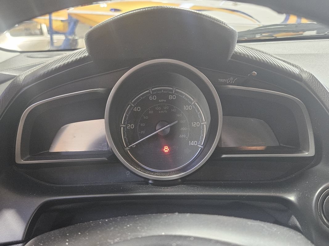 Used 2019 Toyota Yaris L FWD image 18