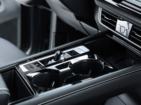 New 2026 Volkswagen Atlas Cross Sport SE image 34