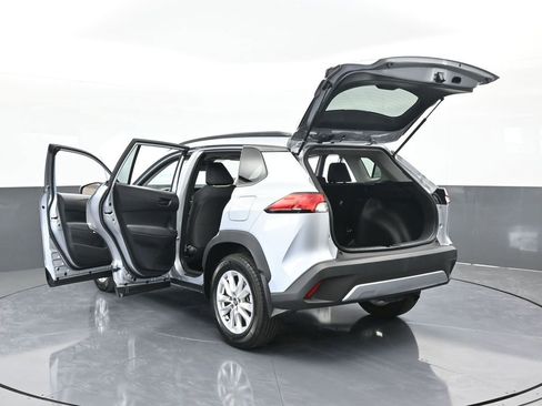 Used 2023 Toyota Corolla Cross LE image 70