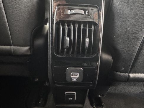 Used 2025 Jeep Compass Limited AWD/4WD image 30