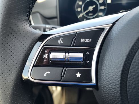 New 2026 Kia Seltos SX image 16