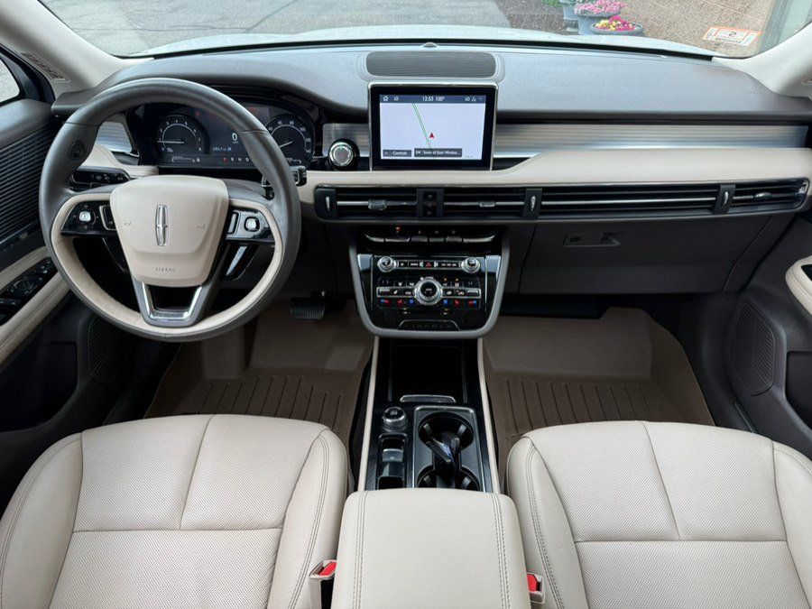 Used 2020 Lincoln Corsair AWD w/ Premium Package image 25