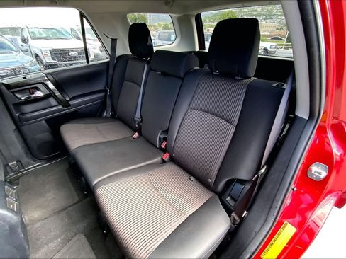Used 2024 Toyota 4Runner TRD Off-Road AWD/4WD image 29