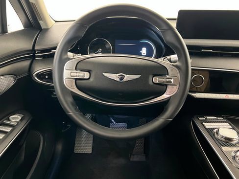 Used 2022 Genesis GV70 2.5T image 12