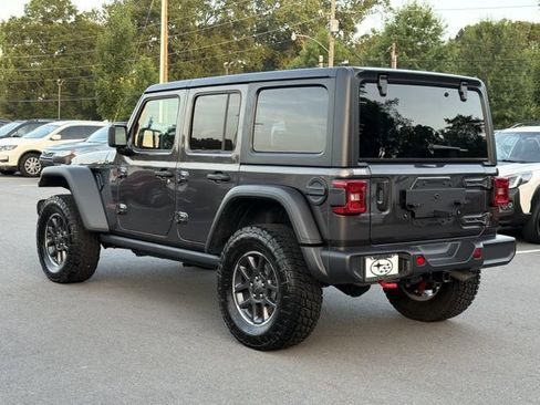 Used 2025 Jeep Wrangler Unlimited Rubicon AWD/4WD image 5