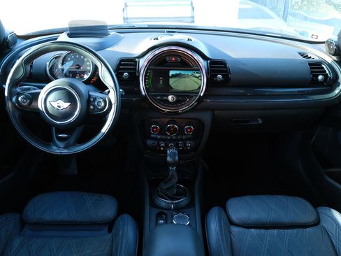 Used 2017 MINI Cooper Clubman Cooper Hatchback 4D image 22