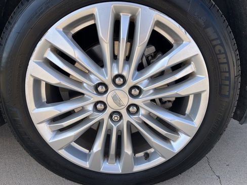 Used 2019 Cadillac XT5 Premium Luxury image 8