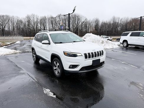 Used 2020 Jeep Cherokee Limited w/ Technology Group image 3